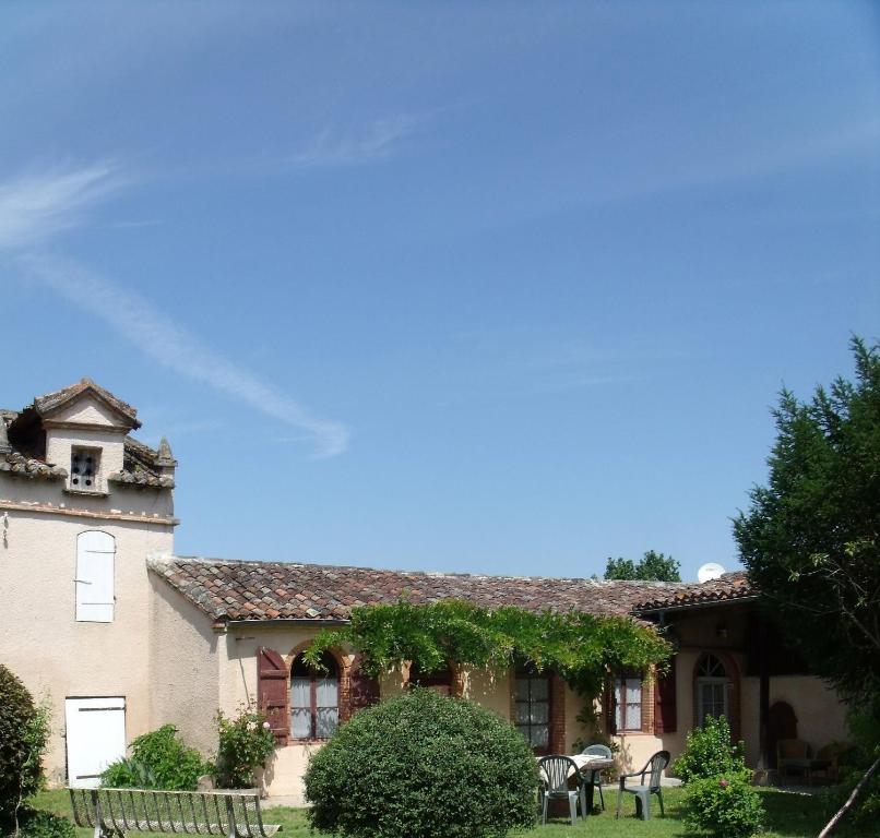 Le Ramiérou D'hôtes Alojamento de Acomodação e Pequeno-almoço Montauban